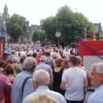 Queuing up to get in to Vrijthof square.